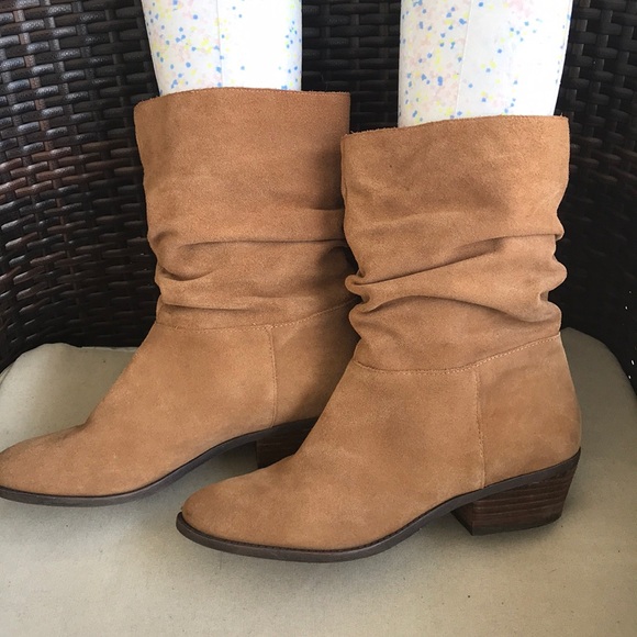Jessica Simpson Women’s Flat Suede Boots - Picture 7 of 13